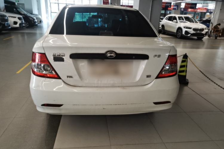 Used BYD F3 2012 Energy-Saving Model 1.5L Manual Comfort Version Rear
