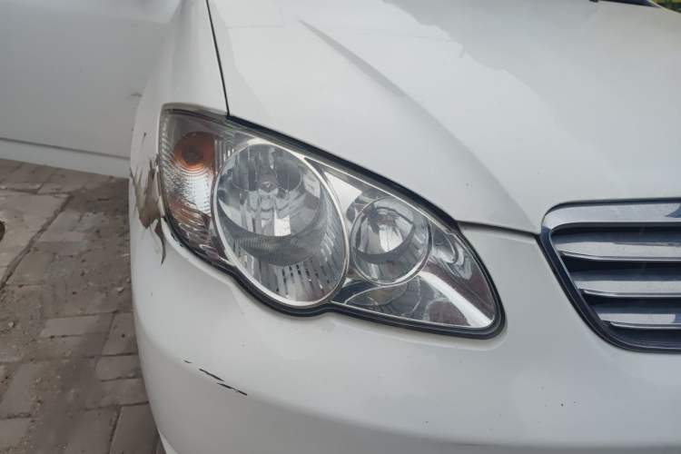 Used BYD F3 2012 Energy-Saving Model 1.5L Manual Comfort Version Right Front Headlight
