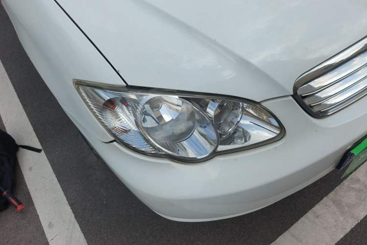 Used BYD F3 2012 Energy-Saving Model 1.5L Manual Comfort Version Right Front Headlight