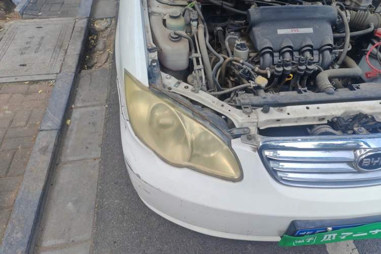 Used BYD F3 2012 Energy-Saving Model 1.5L Manual Comfort Version Right Front Headlight