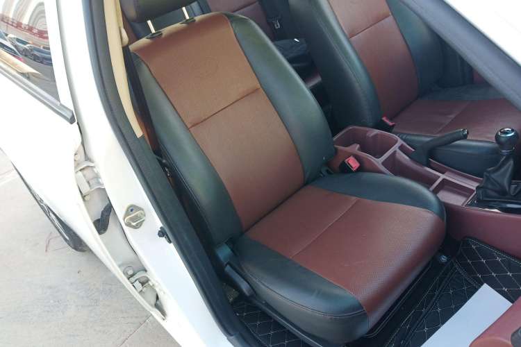Used BYD F3 2012 Energy-Saving Model 1.5L Manual Comfort Version Right Front Seat
