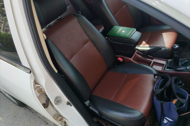 Used BYD F3 2012 Energy-Saving Model 1.5L Manual Comfort Version Right Front Seat
