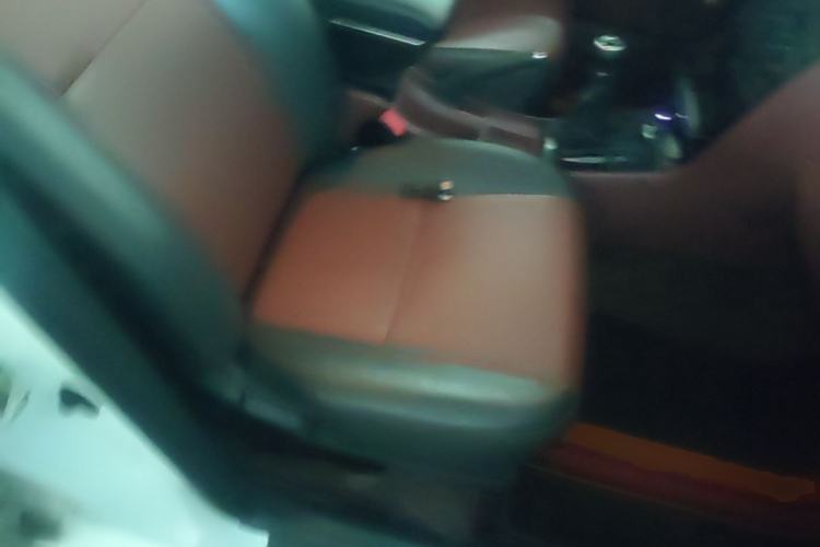 Used BYD F3 2012 Energy-Saving Model 1.5L Manual Comfort Version Right Front Seat