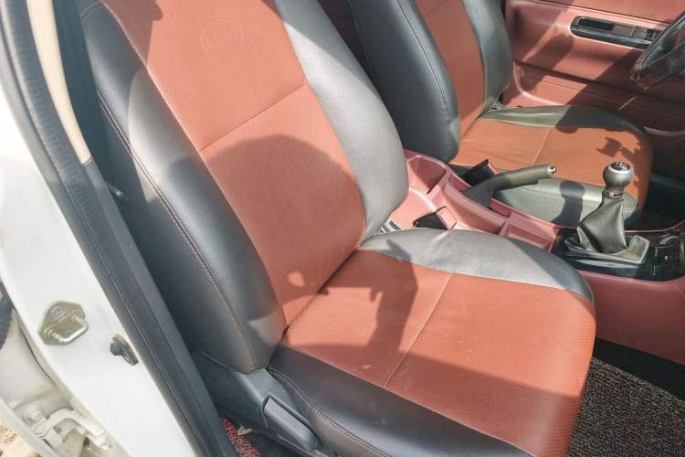 Used BYD F3 2012 Energy-Saving Model 1.5L Manual Comfort Version Right Front Seat