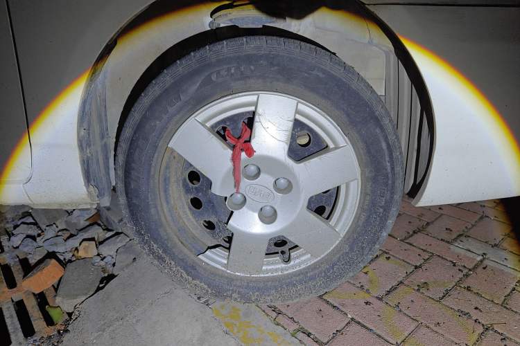 Used BYD F3 2012 Energy-Saving Model 1.5L Manual Comfort Version Right Front Wheel Hub