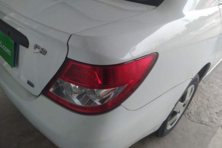 Used BYD F3 2012 Energy-Saving Model 1.5L Manual Comfort Version Right Rear Taillight