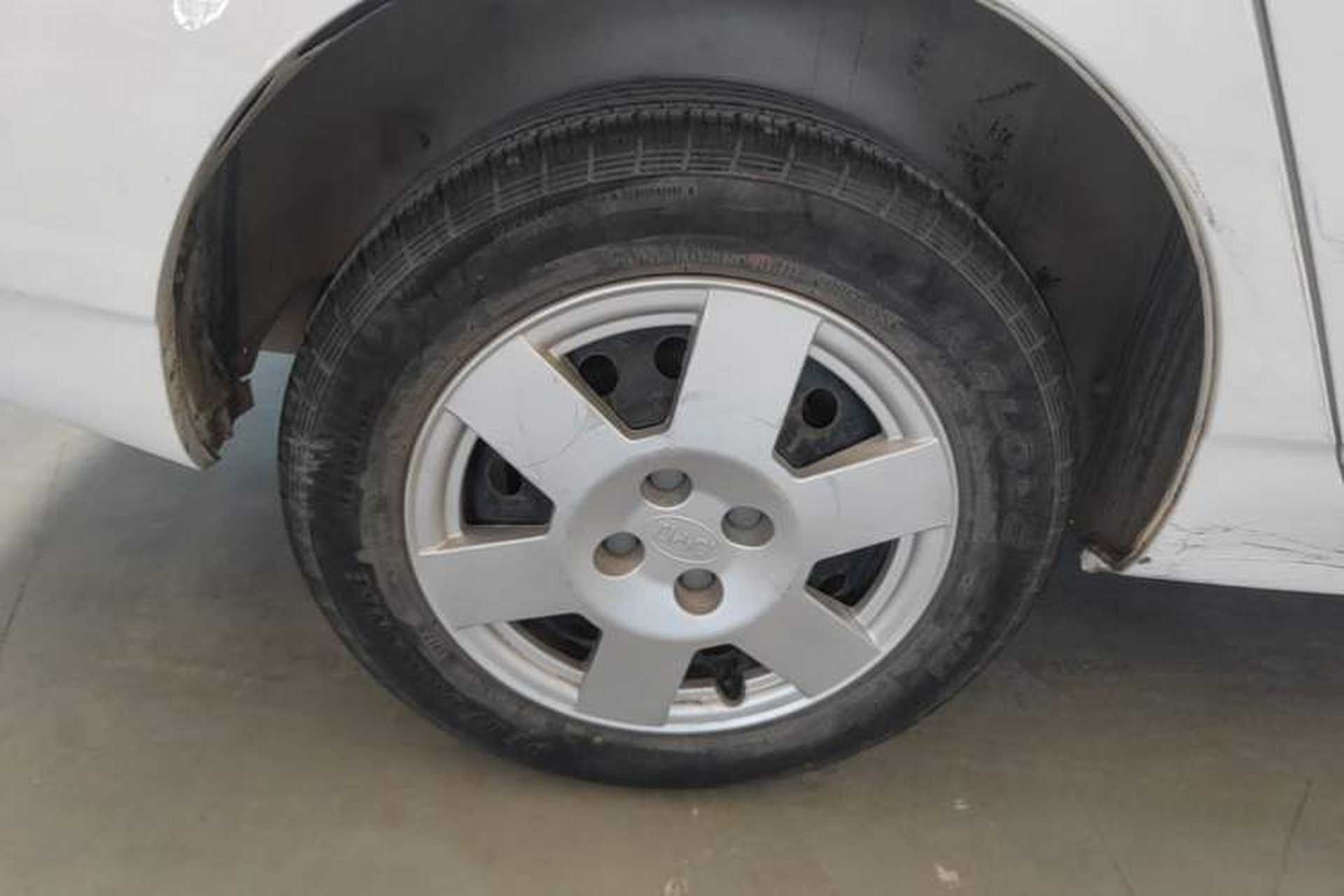 Used BYD F3 2012 Energy-Saving Model 1.5L Manual Comfort Version Right Rear Wheel Hub