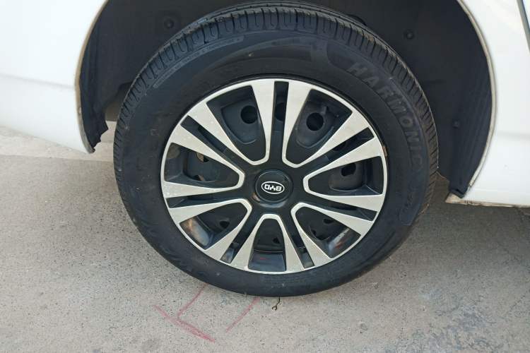 Used BYD F3 2012 Energy-Saving Model 1.5L Manual Comfort Version Right Rear Wheel Hub