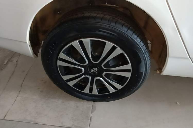 Used BYD F3 2012 Energy-Saving Edition 1.5L Manual Standard Model Right Rear Wheel Hub