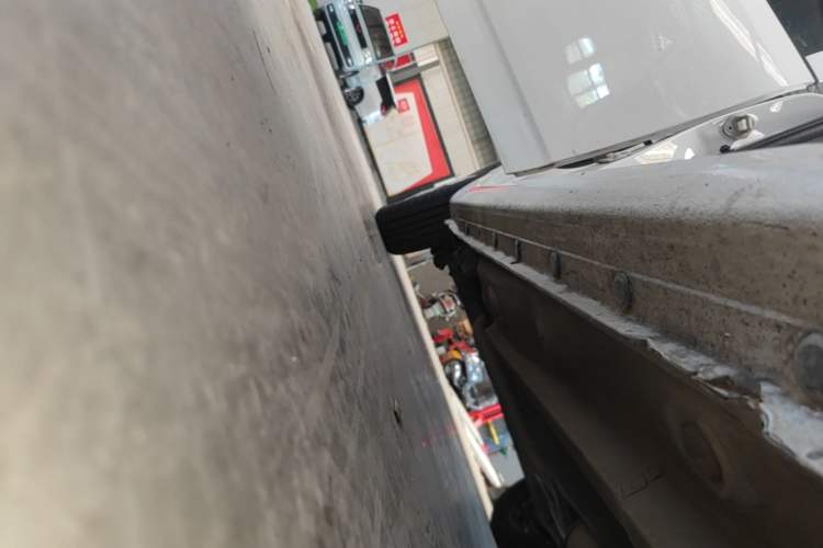 Used BYD F3 2012 Energy-Saving Model 1.5L Manual Comfort Version Right Side Sill