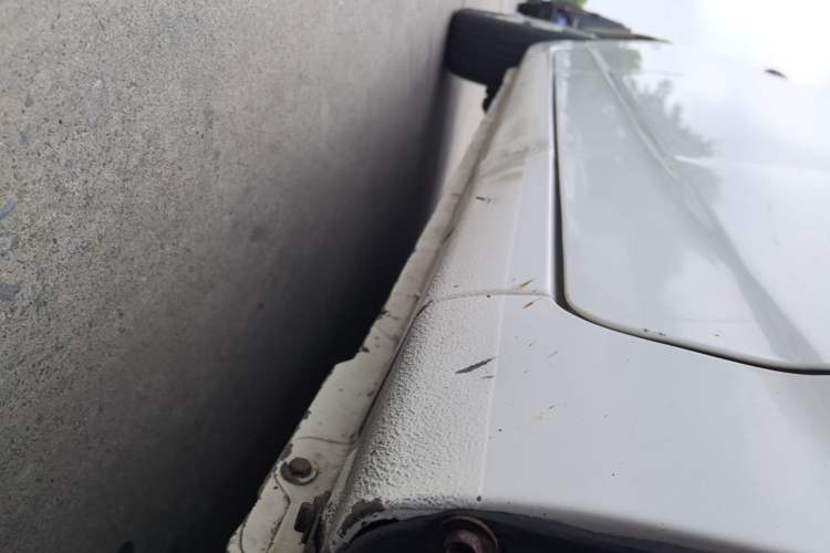 Used BYD F3 2012 Energy-Saving Model 1.5L Manual Comfort Version Right Side Sill