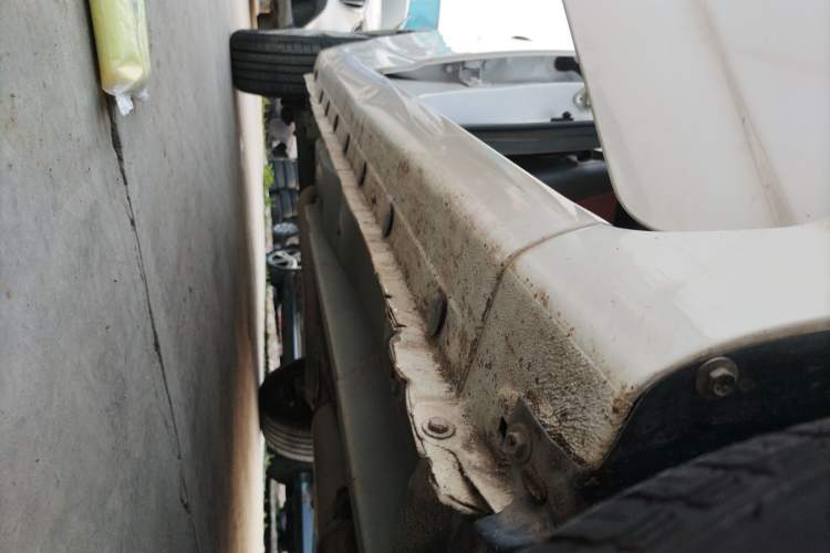 Used BYD F3 2012 Energy-Saving Model 1.5L Manual Comfort Version Right Side Sill