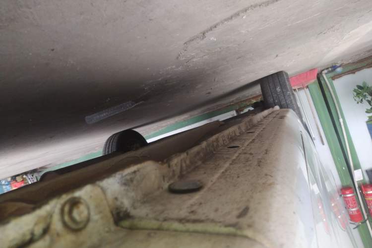 Used BYD F3 2012 Energy-Saving Model 1.5L Manual Comfort Version Right Side Sill