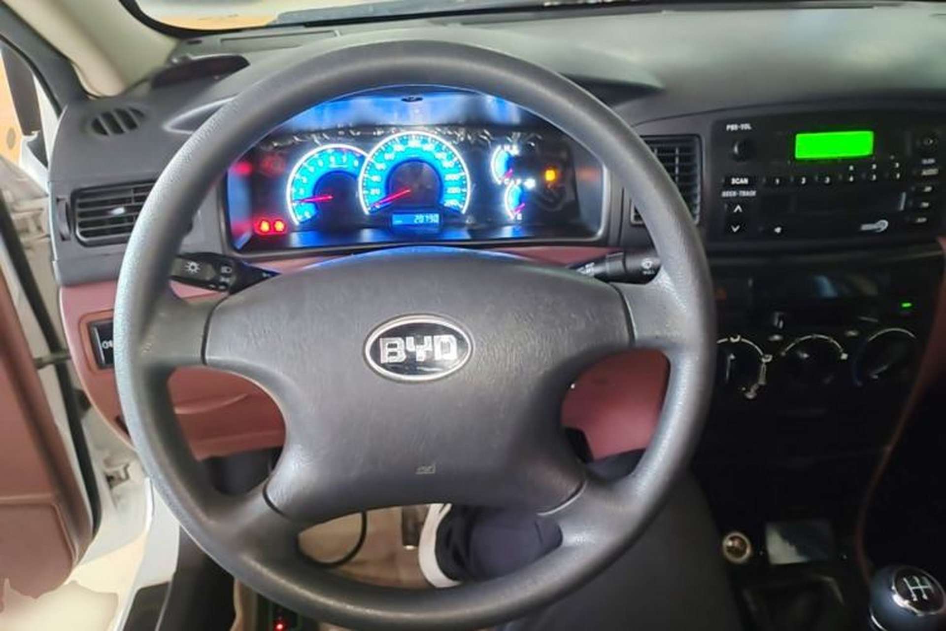 Used BYD F3 2012 Energy-Saving Model 1.5L Manual Comfort Version Steering Wheel