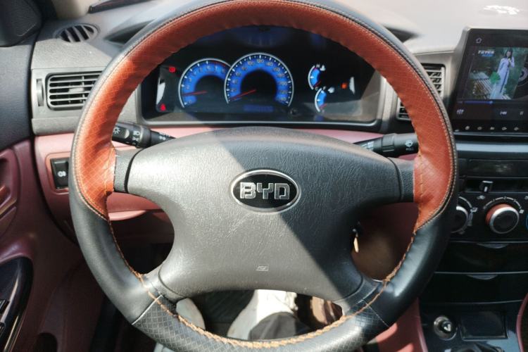 Used BYD F3 2012 Energy-Saving Model 1.5L Manual Comfort Version Steering Wheel