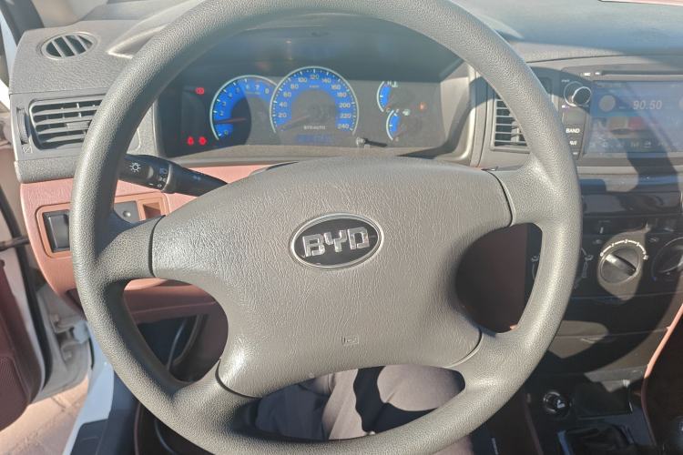 Used BYD F3 2012 Energy-Saving Model 1.5L Manual Comfort Version Steering Wheel