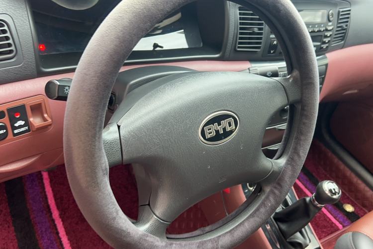 Used BYD F3 2012 Energy-Saving Edition 1.5L Manual Standard Model Steering Wheel