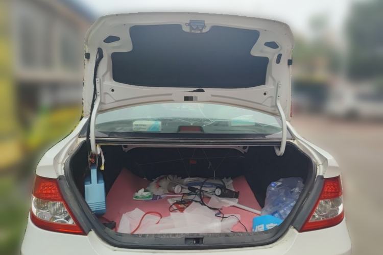 Used BYD F3 2012 Energy-Saving Model 1.5L Manual Comfort Version Trunk