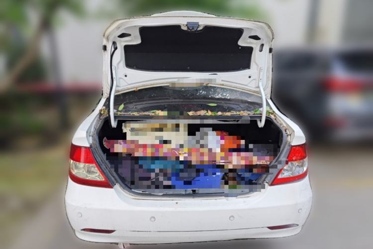 Used BYD F3 2012 Energy-Saving Model 1.5L Manual Comfort Version Trunk