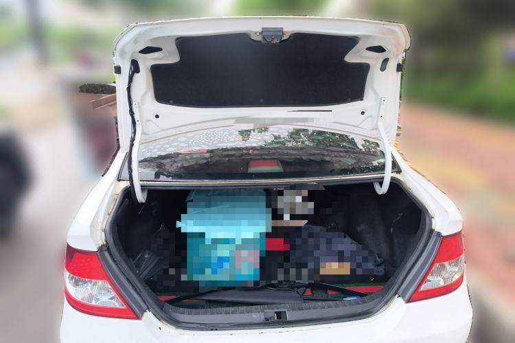 Used BYD F3 2012 Energy-Saving Edition 1.5L Manual Standard Model Trunk