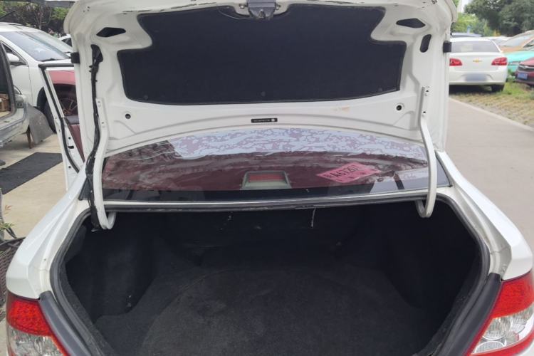 Used BYD F3 2012 Energy-Saving Model 1.5L Manual Comfort Version Trunk