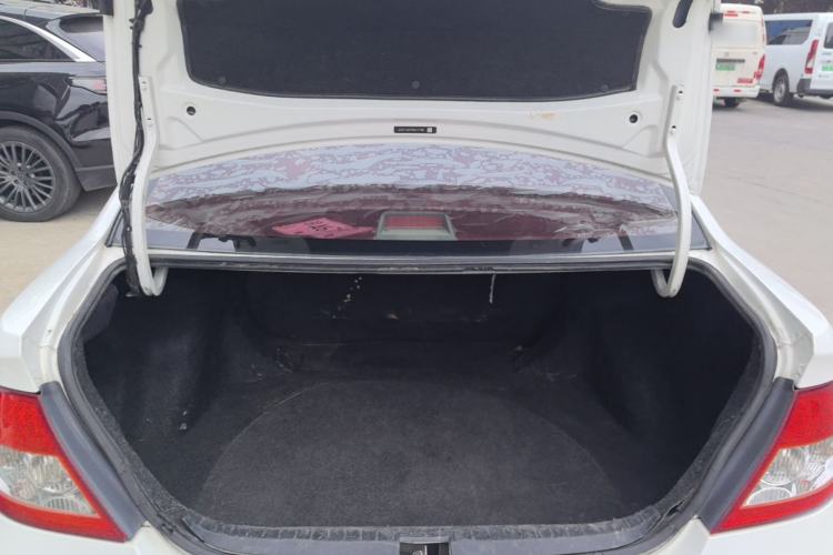 Used BYD F3 2012 Energy-Saving Model 1.5L Manual Comfort Version Trunk