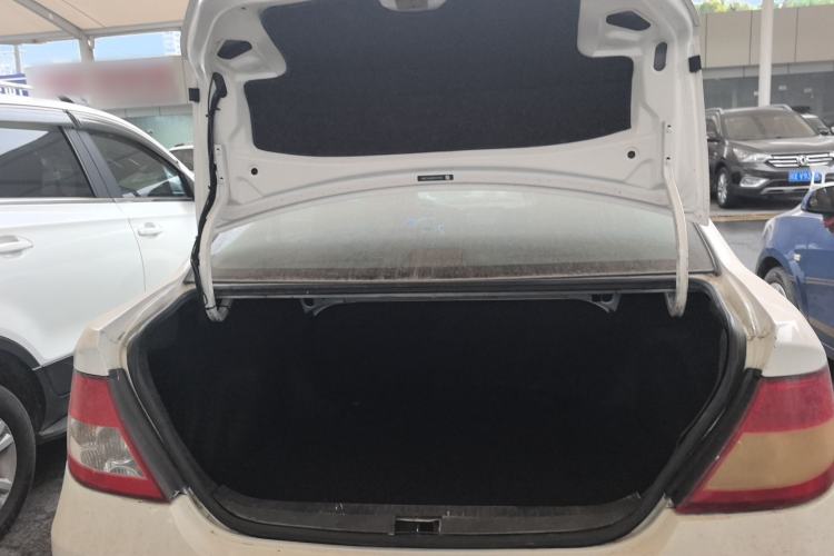 Used BYD F3 2012 Energy-Saving Model 1.5L Manual Comfort Version Trunk