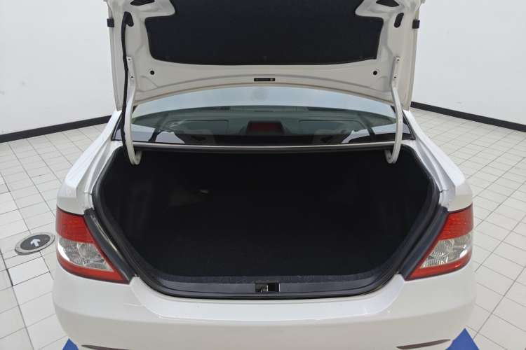 Used BYD F3 2012 Energy-Saving Model 1.5L Manual Comfort Version Trunk