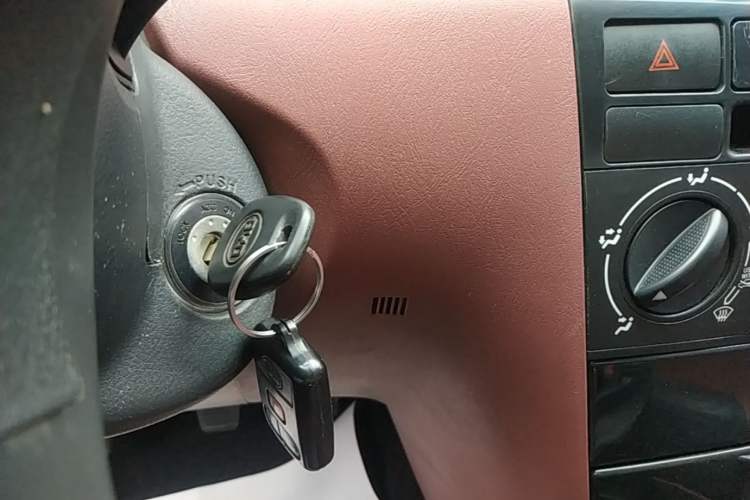 Used BYD F3 2012 Energy-Saving Model 1.5L Manual Comfort Version Vehicle Key