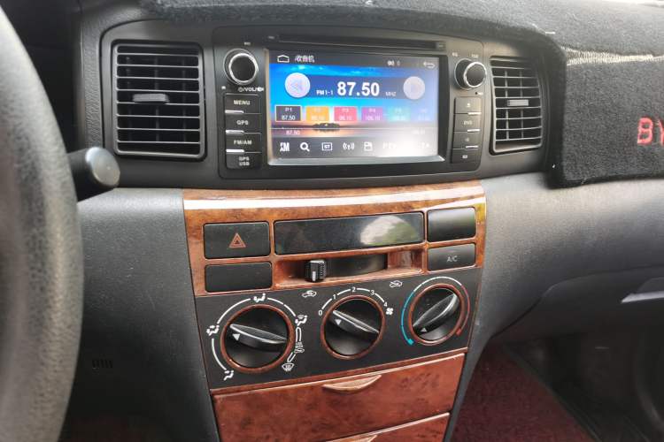 Used BYD F3 2013 Energy-Efficient Model 1.5L Manual Comfort Version Audio And AC Panel