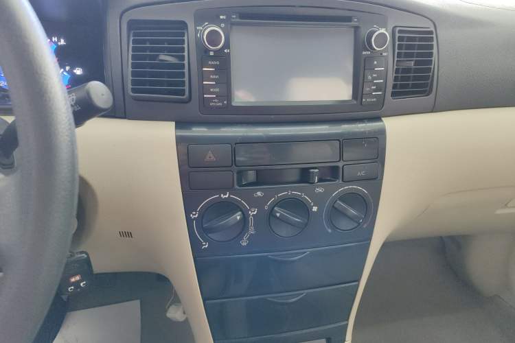 Used BYD F3 2013 Energy-Efficient Model 1.5L Manual Comfort Version Audio And AC Panel