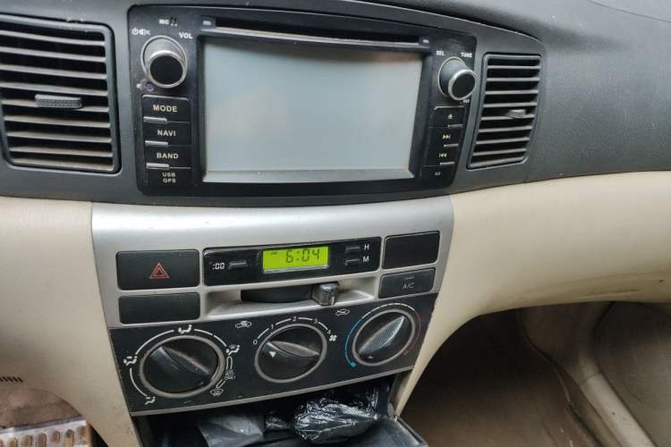 Used BYD F3 2013 Energy-Efficient Model 1.5L Manual Comfort Version Audio And AC Panel
