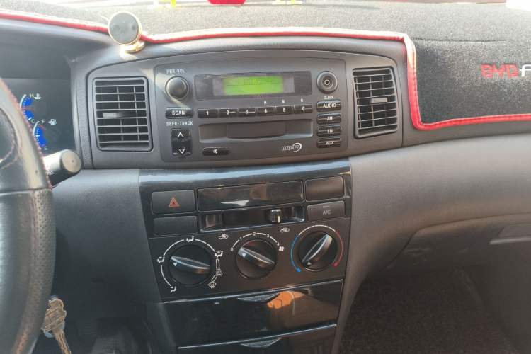Used BYD F3 2013 Energy-Efficient Model 1.5L Manual Comfort Version Audio And AC Panel