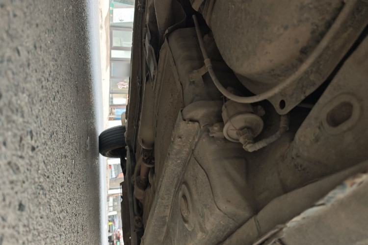 Used BYD F3 2013 1.5L Manual Comfort Model CNG Chassis Rear Right