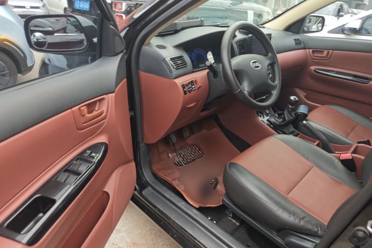Used BYD F3 2013 Energy-Efficient Model 1.5L Manual Comfort Version Driver Seat
