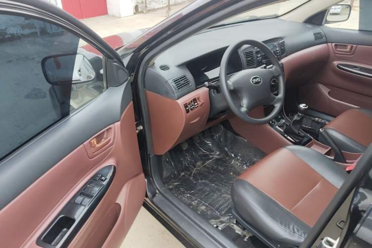 Used BYD F3 2013 Energy-Efficient Model 1.5L Manual Comfort Version Driver Seat