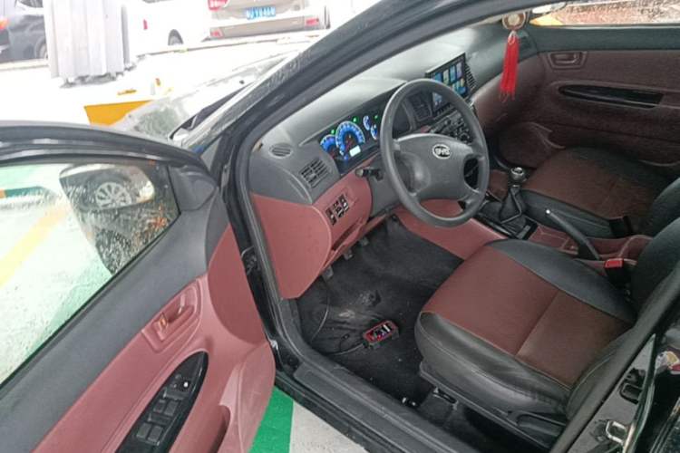 Used BYD F3 2013 Energy-Efficient Model 1.5L Manual Comfort Version Driver Seat