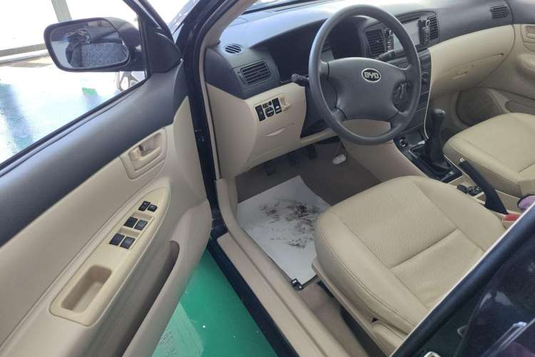 Used BYD F3 2013 Energy-Efficient Model 1.5L Manual Comfort Version Driver Seat