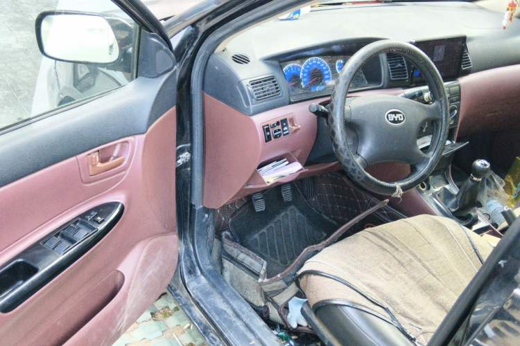 Used BYD F3 2013 1.5L Manual Comfort Model CNG Driver Seat