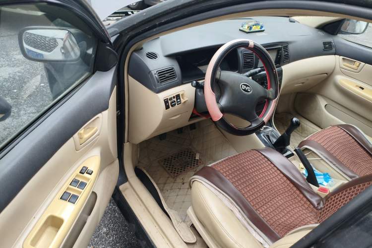 Used BYD F3 2013 Energy-Efficient Model 1.5L Manual Comfort Version Driver Seat