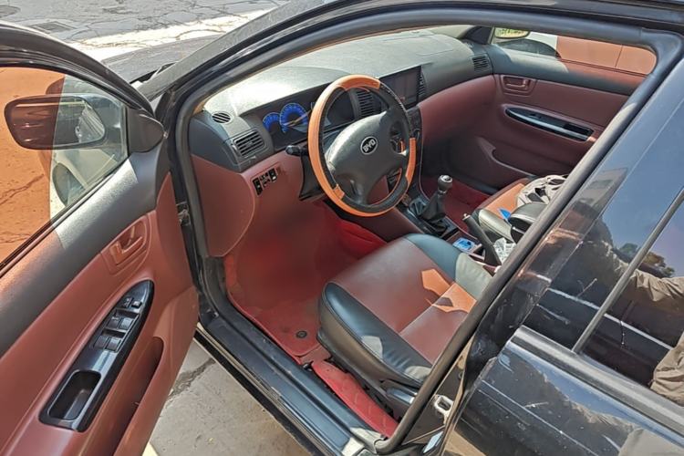 Used BYD F3 2013 Energy-Efficient Model 1.5L Manual Comfort Version Driver Seat