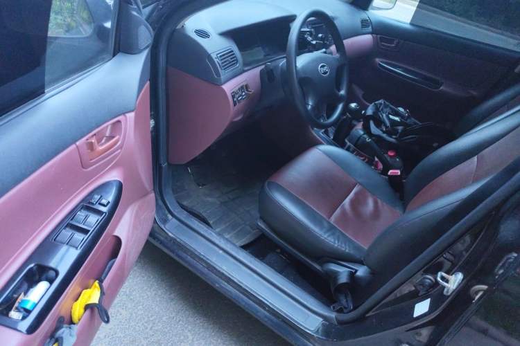 Used BYD F3 2013 Energy-Efficient Model 1.5L Manual Comfort Version Driver Seat
