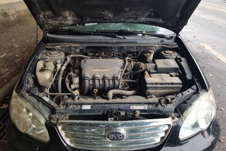 Used BYD F3 2013 Energy-Efficient Model 1.5L Manual Comfort Version Engine Bay