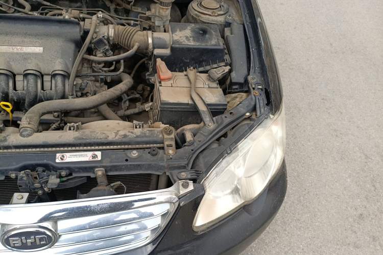 Used BYD F3 2013 Energy-Efficient Model 1.5L Manual Comfort Version Engine Bay Left