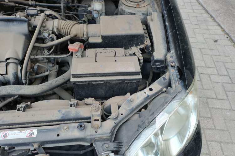 Used BYD F3 2013 Energy-Efficient Model 1.5L Manual Comfort Version Engine Bay Left