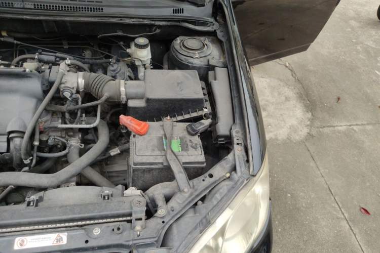Used BYD F3 2013 Energy-Efficient Model 1.5L Manual Comfort Version Engine Bay Left