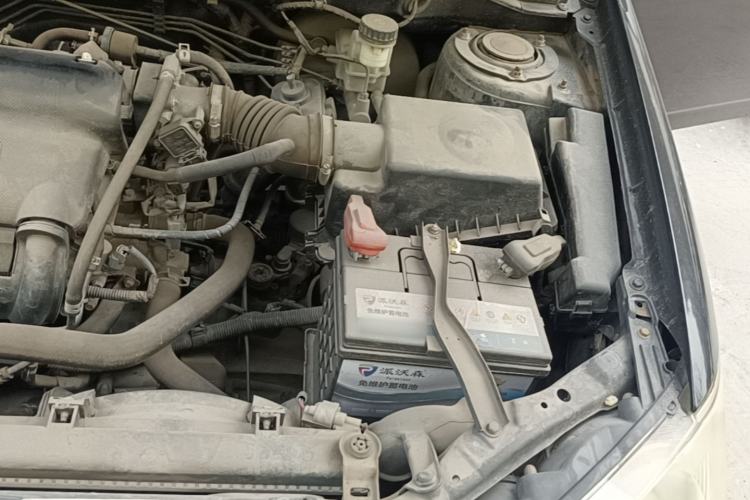 Used BYD F3 2013 Energy-Efficient Model 1.5L Manual Comfort Version Engine Bay Left
