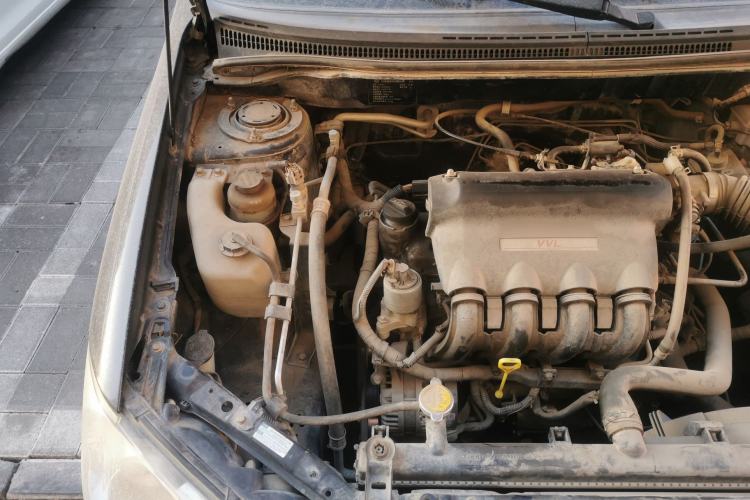 Used BYD F3 2013 Energy-Efficient Model 1.5L Manual Comfort Version Engine Bay Right