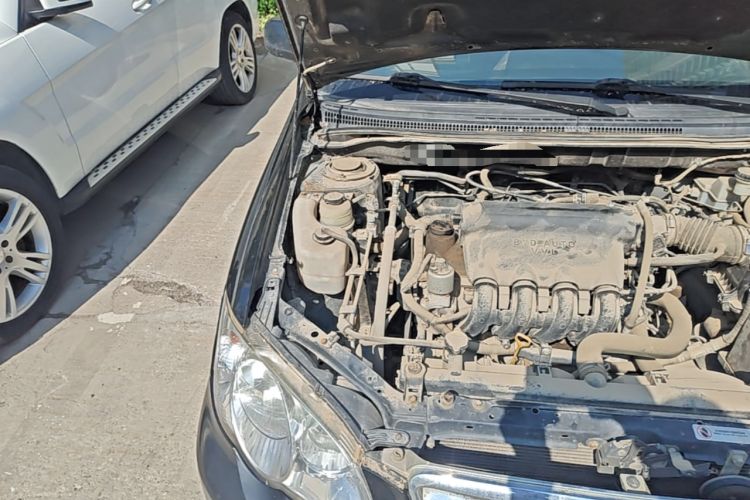 Used BYD F3 2013 Energy-Efficient Model 1.5L Manual Comfort Version Engine Bay Right