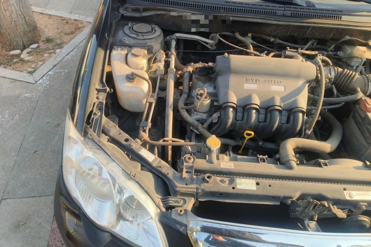 Used BYD F3 2013 Energy-Efficient Model 1.5L Manual Comfort Version Engine Bay Right